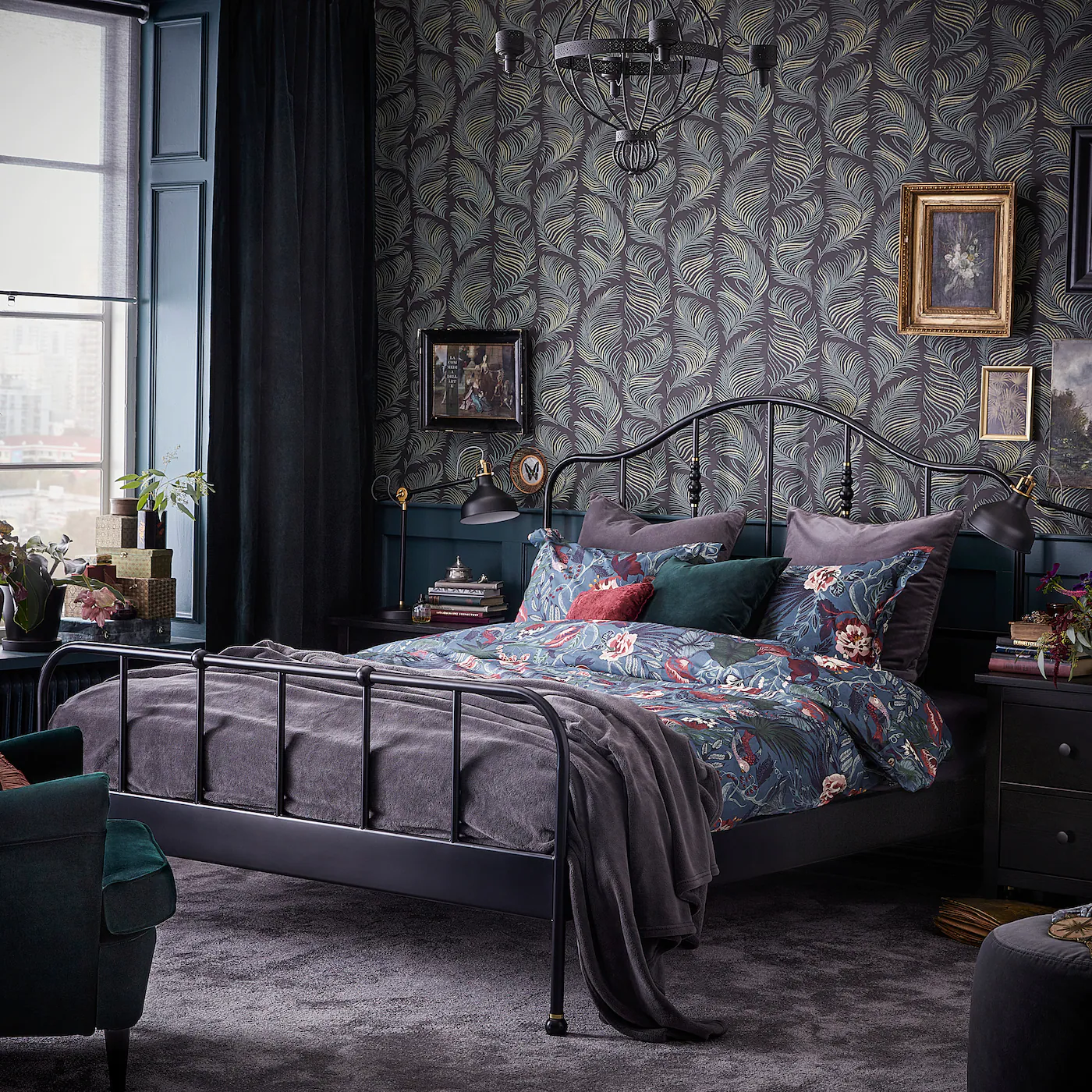 IKEA SAGSTUA Bed Frame Black/Luröy King - Image 4